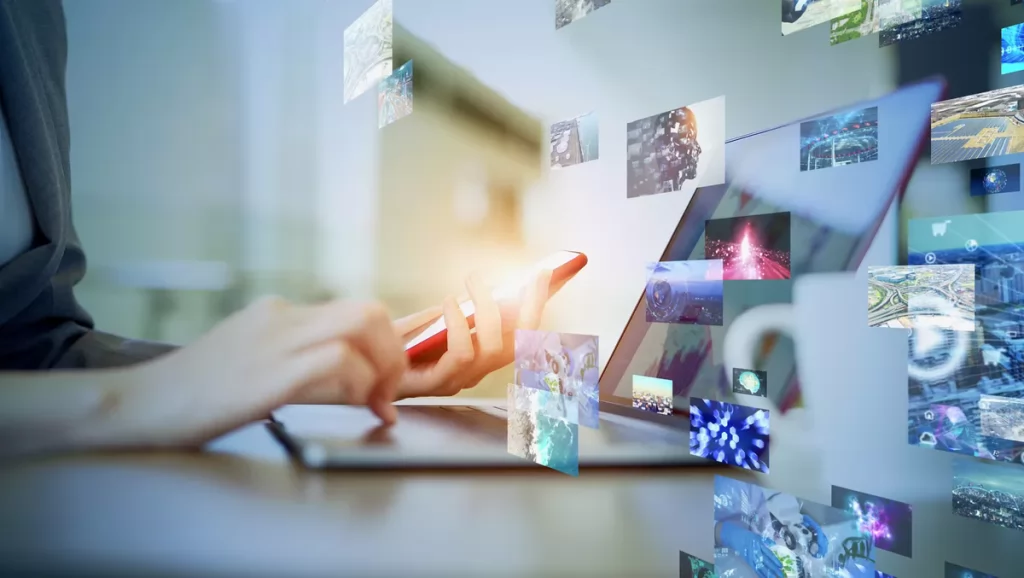 XProtect® Rapid REVIEW introdotto da Milestone sulla sua piattaforma a fine 2021, è una soluzione di analisi video intelligente che consente ai clienti di accelerare le ricerche per trovare ciò che stanno cercando con velocità e precisione.